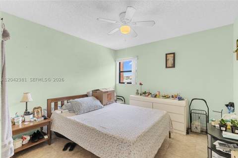 1800 W 54th St 209, Hialeah FL - photo 22 of 29