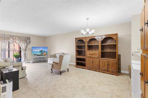 1800 W 54th St 209, Hialeah FL - photo 6 of 29