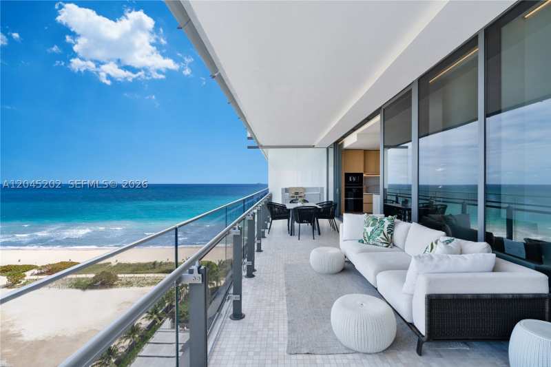 1 bedroom Condominium at 8701 Collins Ave 1103, 8701 Collins Ave Condo, Miami Beach — photo 1
