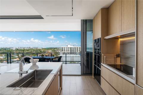 8701 Collins Ave 1103, Miami Beach FL - photo 7 of 27