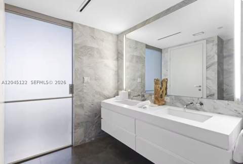 220 21st St 401, Miami Beach FL - photo 23 of 38