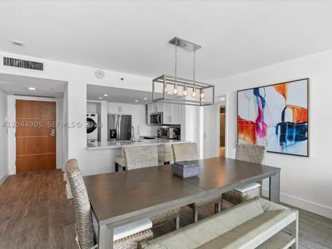 400 S Pointe Dr 1102, Miami Beach FL - photo 8 of 34