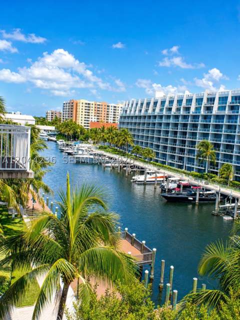 3001 NE 185th St 515, Aventura FL - photo 16 of 26