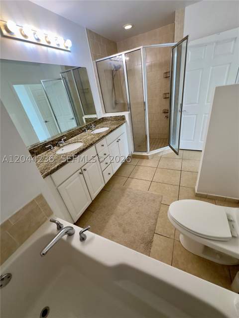 3001 NE 185th St 515, Aventura FL - photo 20 of 26