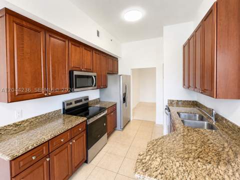 3001 NE 185th St 515, Aventura FL - photo 6 of 26