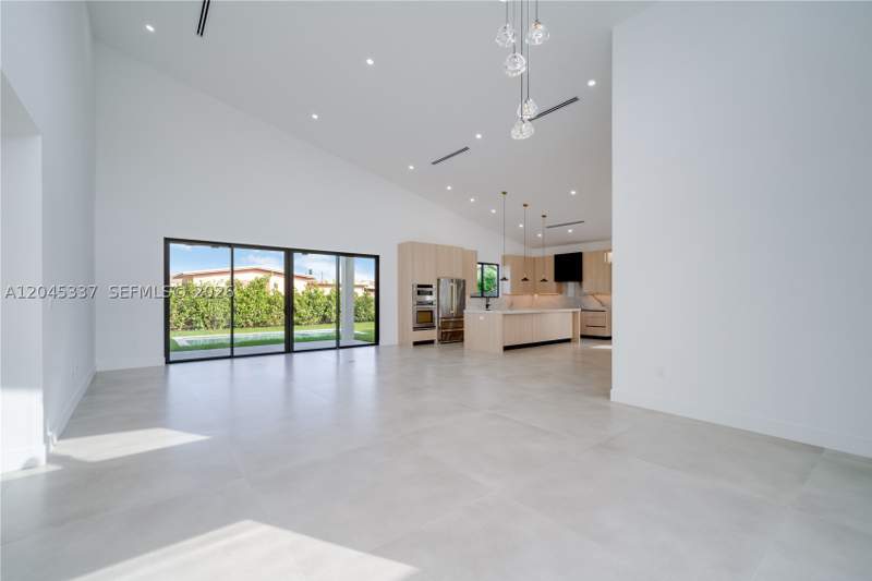 4 bedroom SingleFamilyResidence at 4321 SW 99th Ave, Fairlawn Estates, Miami — photo 3
