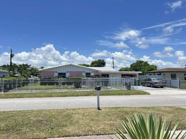 3 bedroom SingleFamilyResidence at 14620 E Polk Street, Richmond Heights, Miami — photo 3