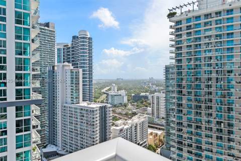 1050 Brickell Ave 3314, Miami FL - photo 14 of 34