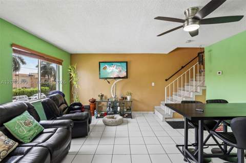 1300 W 53rd St 25, Hialeah FL - photo 9 of 28