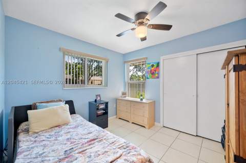 13776 Kendale Lakes Dr, Miami FL - photo 15 of 33