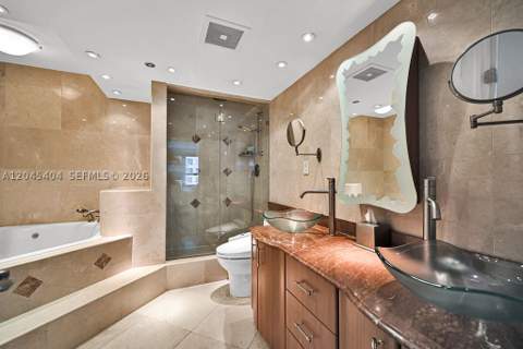 5225 Collins Ave 1117, Miami Beach FL - photo 13 of 35