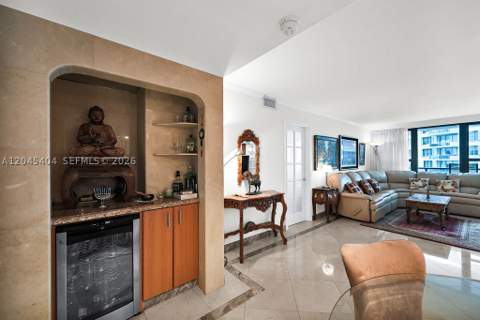 5225 Collins Ave 1117, Miami Beach FL - photo 18 of 35