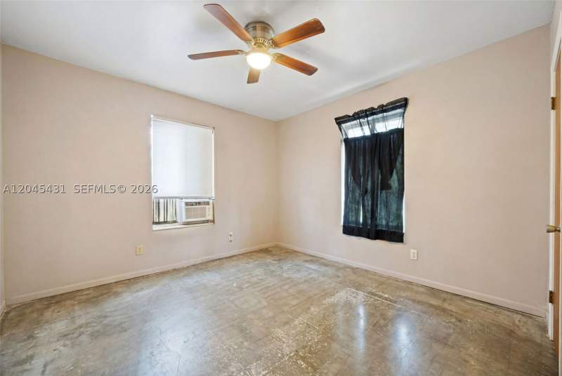 4 bedroom SingleFamilyResidence at 5901 SW 62nd St, University Manors 1st Add, Miami — photo 5