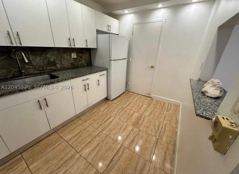 1 bedroom Condominium at 1470 NE 125th Ter 412, Three Horizons North Cond, North Miami — photo 2