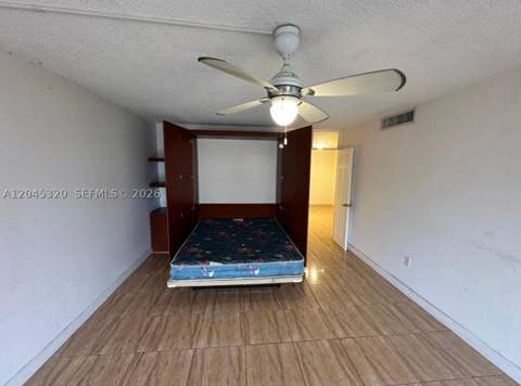 1470 NE 125th Ter 412, North Miami FL - photo 8 of 17