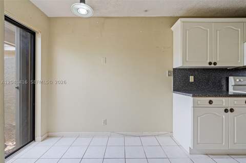 6233 NW 170th Ter, Miami FL - photo 17 of 44