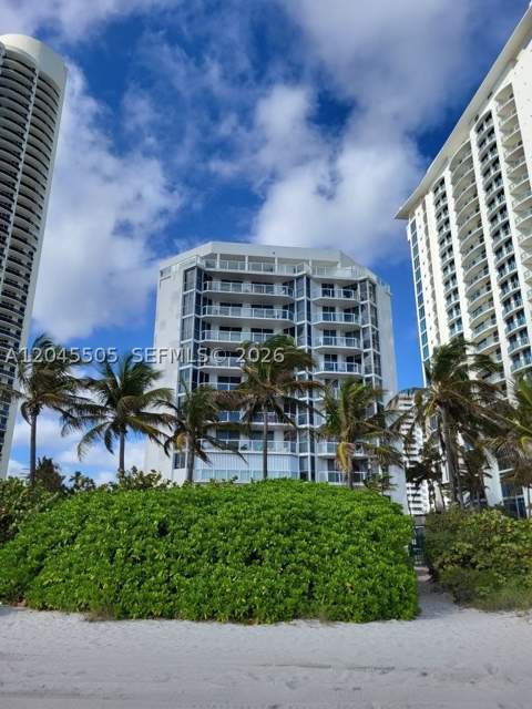 17275 Collins Ave 804, Sunny Isles Beach FL - photo 19 of 22