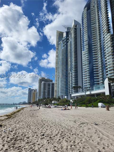 17275 Collins Ave 804, Sunny Isles Beach FL - photo 21 of 22