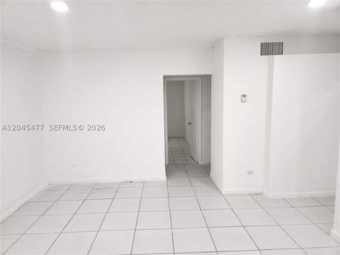 9760 SW 184th St 12D, Cutler Bay FL - photo 16 of 22