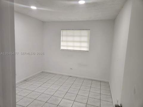 9760 SW 184th St 12D, Cutler Bay FL - photo 18 of 22