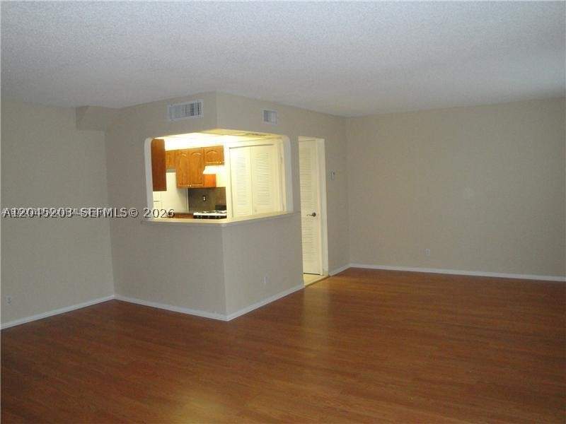 2 bedroom Condominium at 18111 NW 68th Ave I208, Venetian Gardens At Count, Hialeah — photo 3
