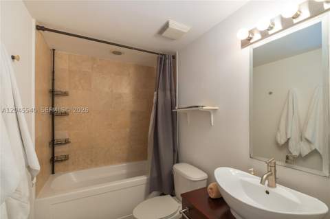 350 S Miami Ave 306, Miami FL - photo 10 of 12