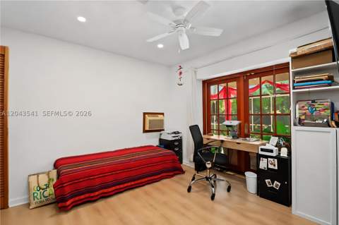 9720 Palmetto Club Ln W, Miami FL - photo 16 of 29
