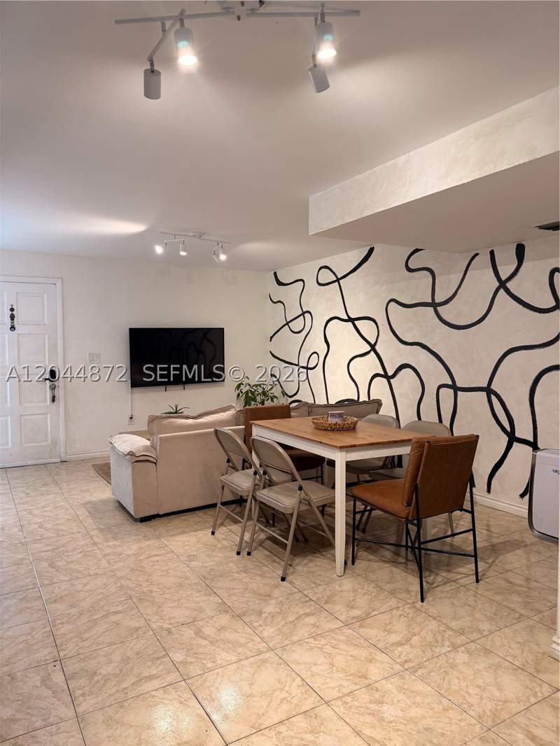 2 bedroom Condominium at 8925 NE 4 Avenue Rd 8925, Shores Villas Condo, Miami Shores — photo 3