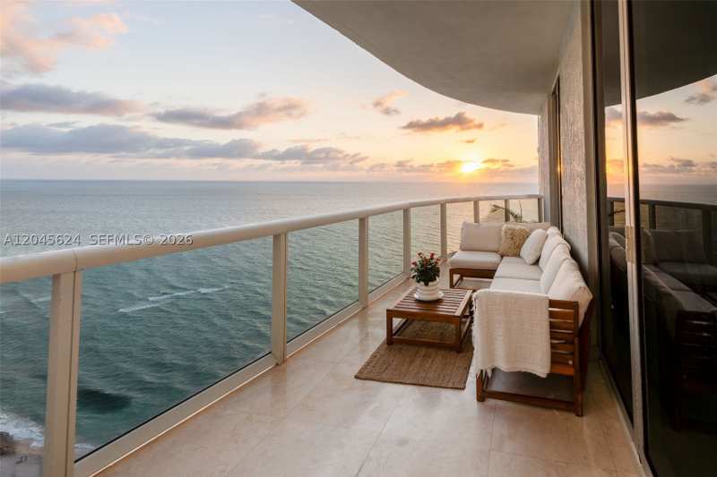 3 bedroom Condominium at 15901 Collins Ave 2502, Tdr Tower II Condo, Sunny Isles Beach — photo 1
