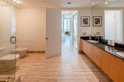 15901 Collins Ave 2502, Sunny Isles Beach FL - photo 17 of 38