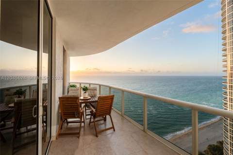 15901 Collins Ave 2502, Sunny Isles Beach FL - photo 21 of 38