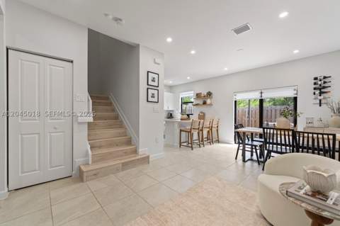 22961 SW 99th Ave, Cutler Bay FL - photo 12 of 46