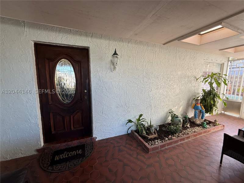 4 bedroom SingleFamilyResidence at 15622 SW 142nd Ct, R J Katz Sub, Miami — photo 5