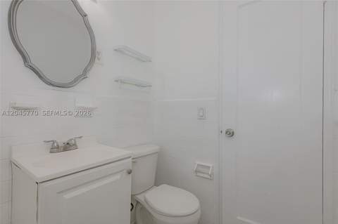 8340 Crespi Blvd 20, Miami Beach FL - photo 16 of 18