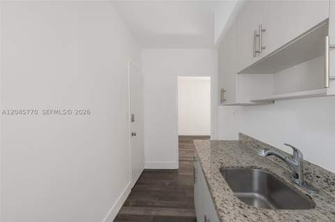 8340 Crespi Blvd 20, Miami Beach FL - photo 9 of 18