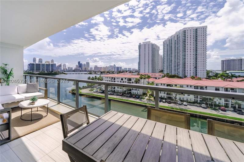 4 bedroom Condominium at 3250 NE 188th St 606, Echo Condo, Aventura — photo 2