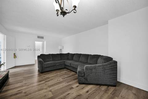942 NE 199th St 4E, Miami FL - photo 11 of 46