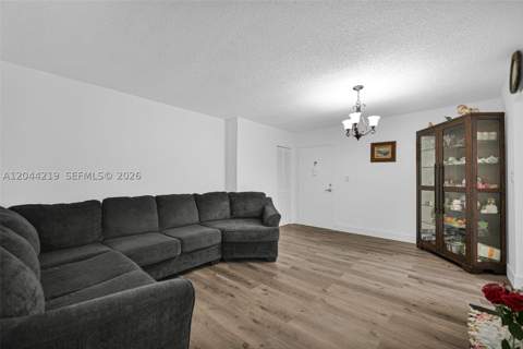 942 NE 199th St 4E, Miami FL - photo 12 of 46