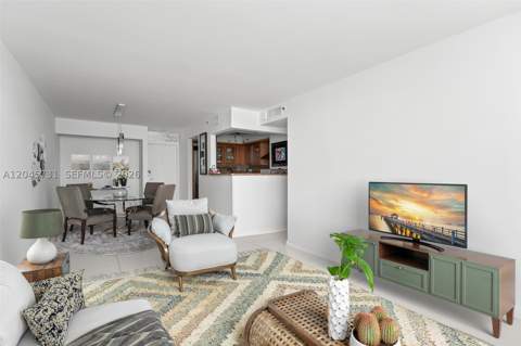 1775 Washington Ave 14F, Miami Beach FL - photo 12 of 35