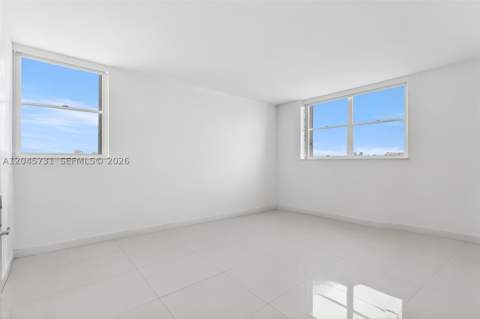 1775 Washington Ave 14F, Miami Beach FL - photo 18 of 35