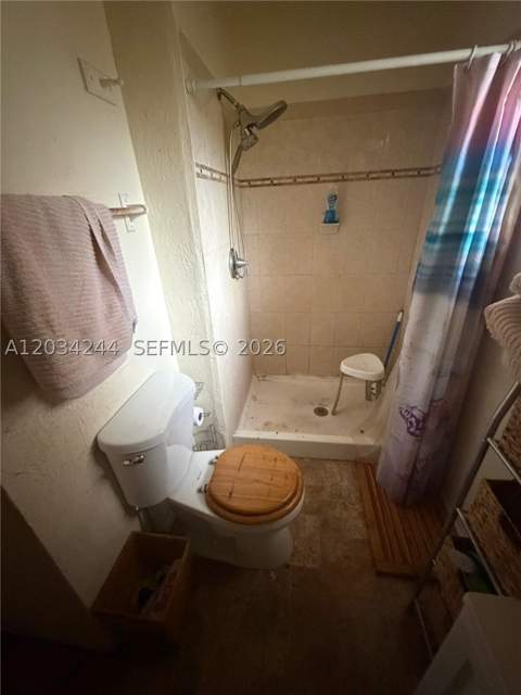 16980 SW 104th Ave, Miami FL - photo 13 of 26