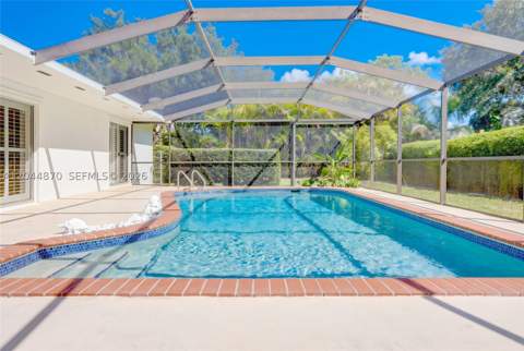 7520 SW 164th St, Palmetto Bay FL - photo 13 of 25