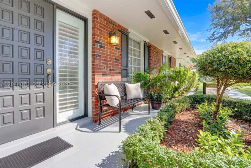 5 bedroom SingleFamilyResidence at 7520 SW 164th St, Old Cutler South Sec 2, Palmetto Bay — photo 3