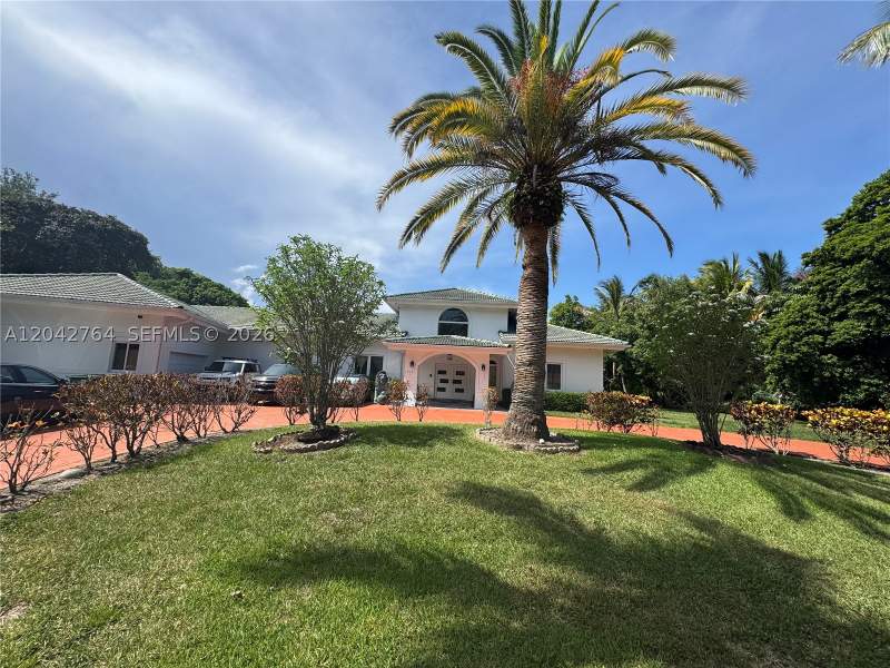 7 bedroom SingleFamilyResidence at 7935 SW 128th St, Pine Tree Estates, Pinecrest — photo 2