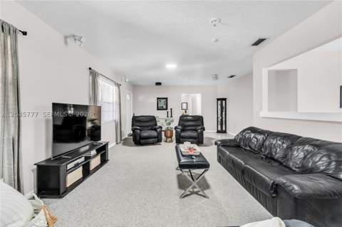 12805 SW 193rd Ter, Miami FL - photo 14 of 37