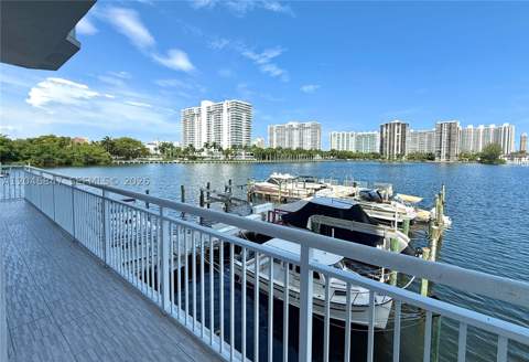 18071 Biscayne Blvd 1404, Aventura FL - photo 18 of 19