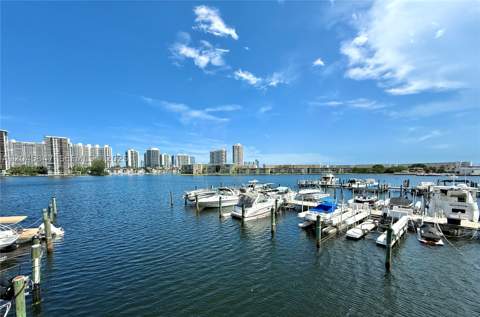 18071 Biscayne Blvd 1404, Aventura FL - photo 19 of 19