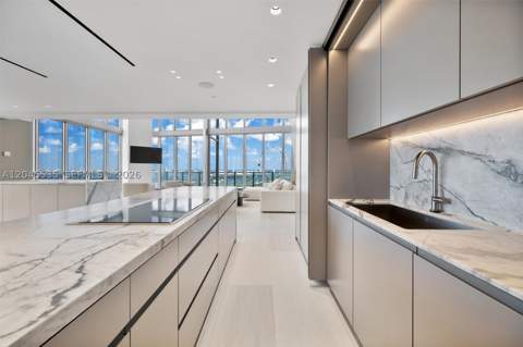 1100 Biscayne Blvd 3906, Miami FL - photo 13 of 71