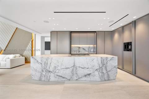 1100 Biscayne Blvd 3906, Miami FL - photo 14 of 71