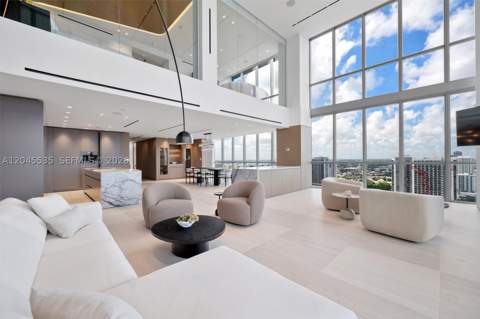 1100 Biscayne Blvd 3906, Miami FL - photo 17 of 71